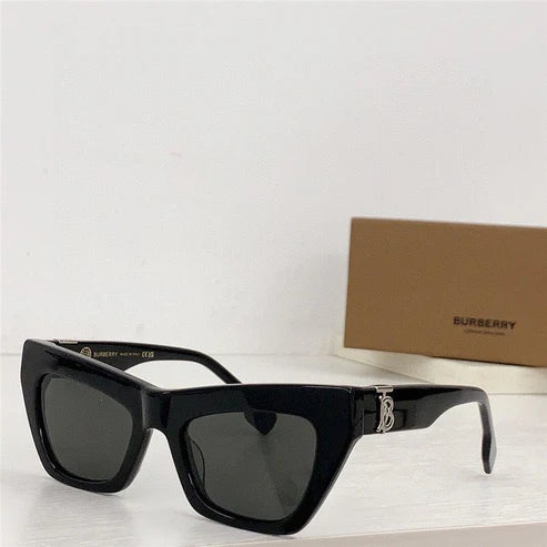 ✨BURBERRY 4405/300187 Sunglasses