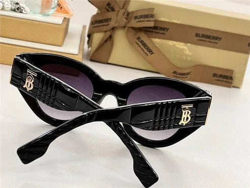 Burberry BE 4390 Oversized sunglasses✨