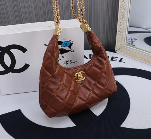 CHANEL SMALL HOBO BAG✨