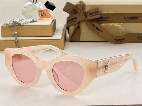 Burberry BE 4390 Oversized sunglasses✨