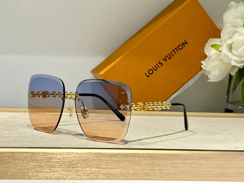 Louis Vuitton 2132U LV Bloom Square Sunglasses