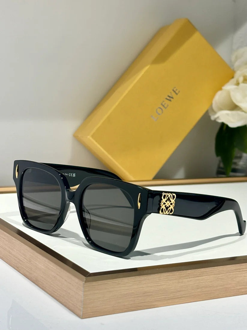 LOEWE ANAGRAM LW50069I Sunglasses