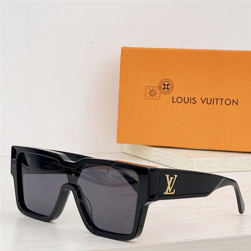 Louis Vuitton Men's LV Clash Mask Sunglasses