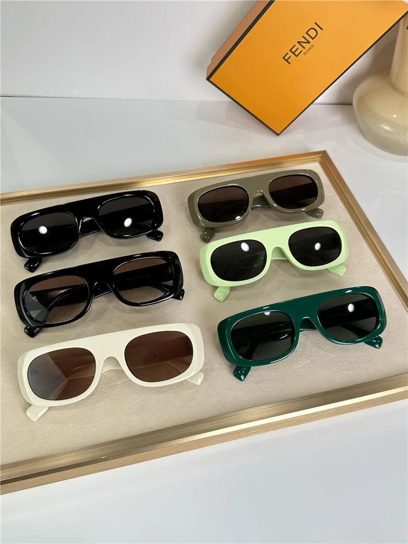 FENDI FF 40095 Logo Fendigraphy Sunglasses