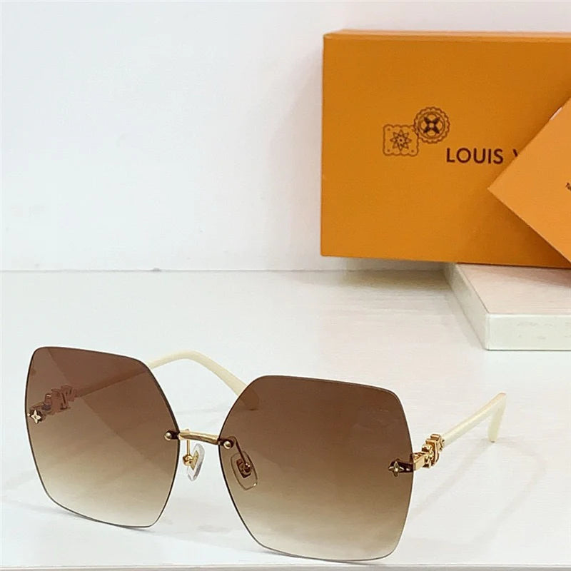 Louis Vuitton Z2460U LV Gram Square Sunglasses