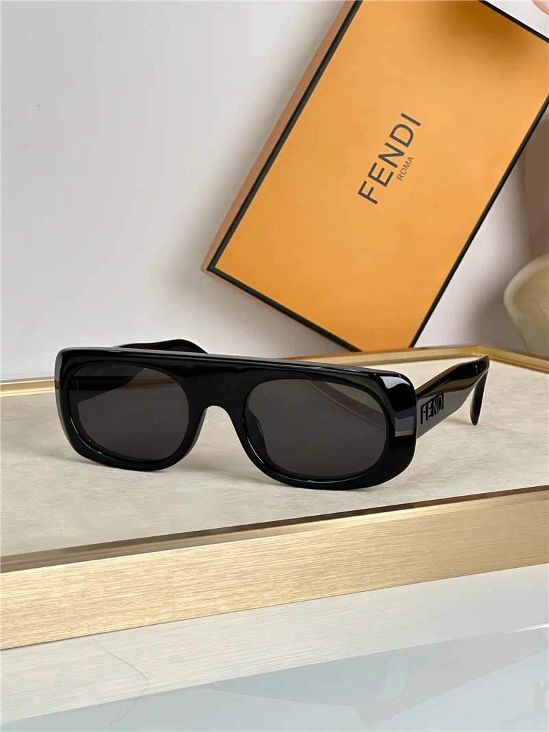 FENDI FF 40095 Logo Fendigraphy Sunglasses