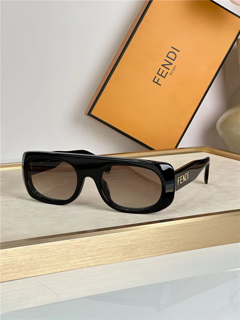 FENDI FF 40095 Logo Fendigraphy Sunglasses