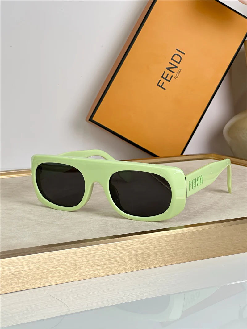 FENDI FF 40095 Logo Fendigraphy Sunglasses