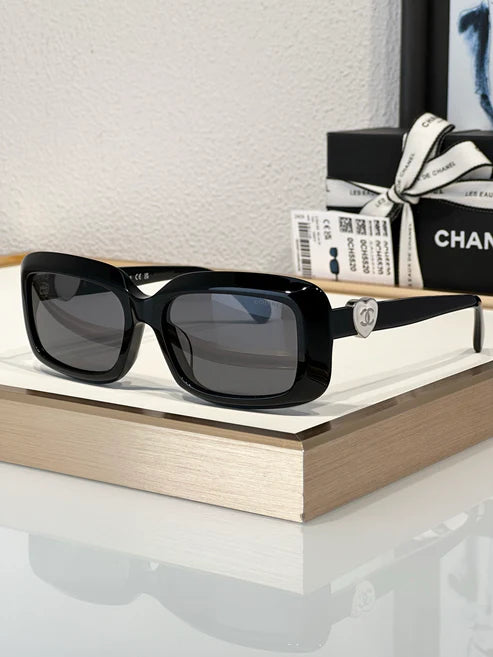 CHANEL Butterfly Rectangle 5520 C501/S4 Women's Sunglasses 🖤