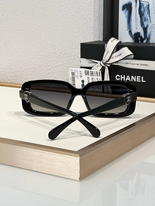 CHANEL Butterfly Rectangle 5520 C501/S4 Women's Sunglasses 🖤