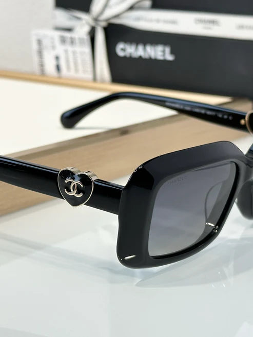 CHANEL Butterfly Rectangle 5520 C501/S4 Women's Sunglasses 🖤