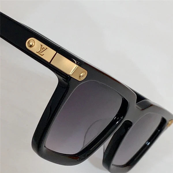 Louis Vuitton LV Signature Z1974U LV Signature Square Sunglasses✨