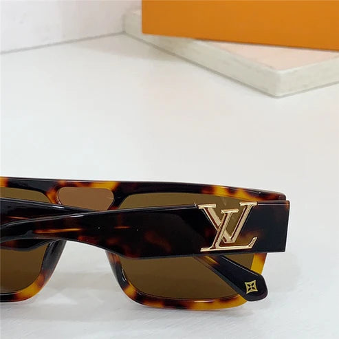 Louis Vuitton Z2062W New LV Sleek Square Sunglasses ✨