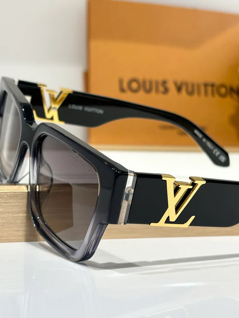 Louis Vuitton Z2178E LV Sleek Square Large Sunglasses ✨