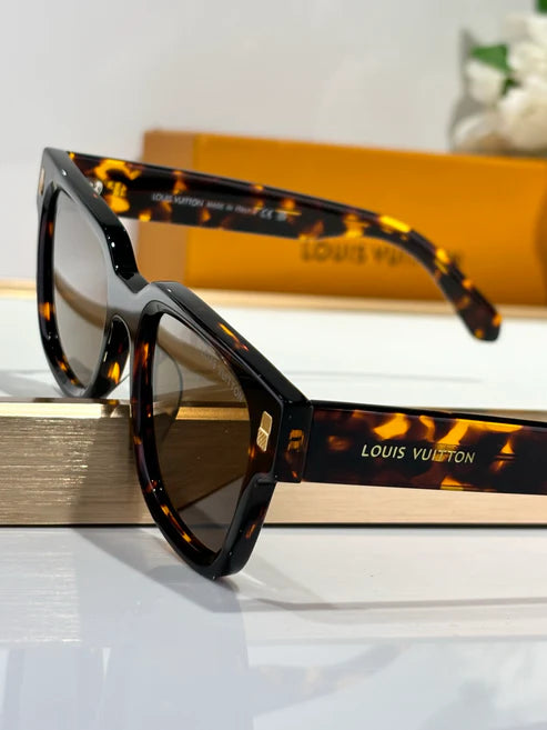 Louis Vuitton Z2631E LV Escape Square Sunglasses ✨