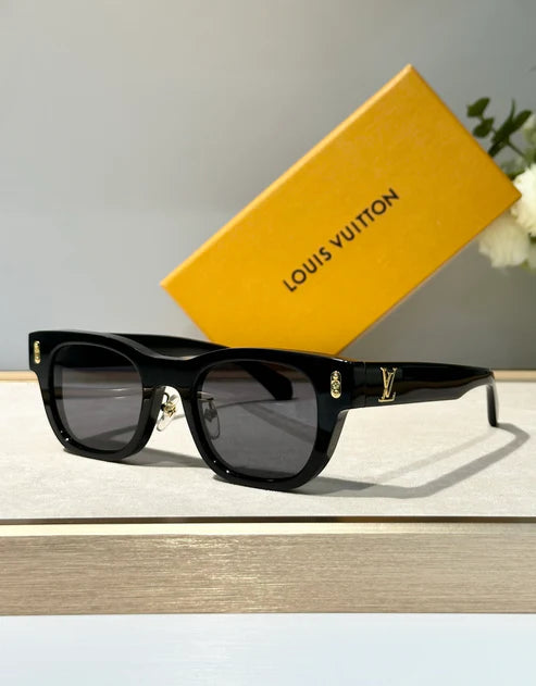 Louis Vuitton Z2184U New LV Confidence Square Round Sunglasses✨