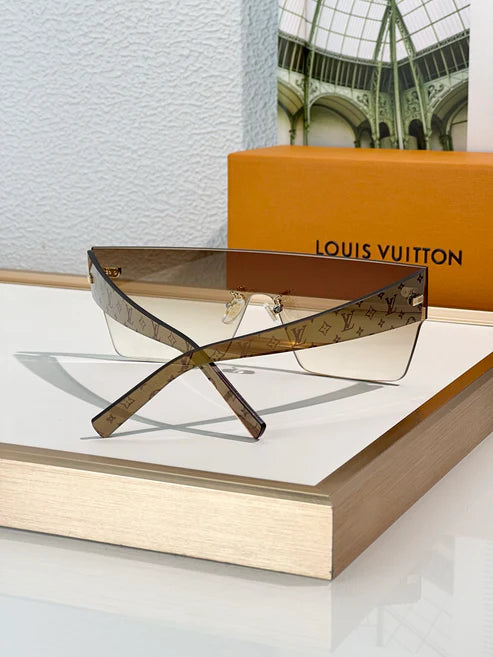 Louis Vuitton Z2205U LV Superlight Square Sunglasses ✨$650