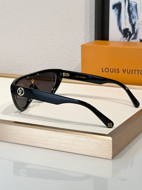 Louis Vuitton LV Split Cat Eye Sunglasses Z2179U✨