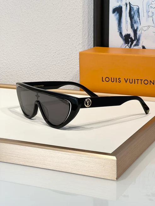 Louis Vuitton LV Split Cat Eye Sunglasses Z2179U✨