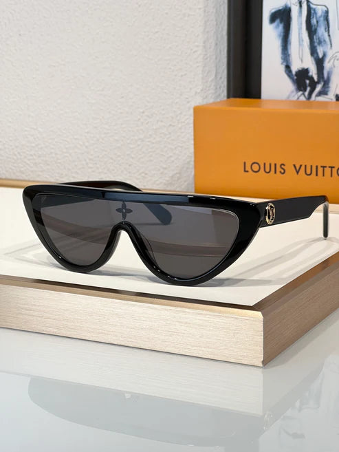 Louis Vuitton LV Split Cat Eye Sunglasses Z2179U✨