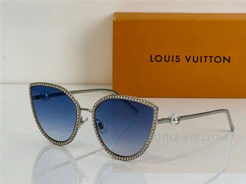 Louis Vuitton Z1995U LV Pearl Cat Eye Sunglasses✨