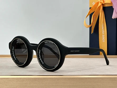 Runway Louis Vuitton Super Vision Round Sunglasses 54mm Z2386U ✨