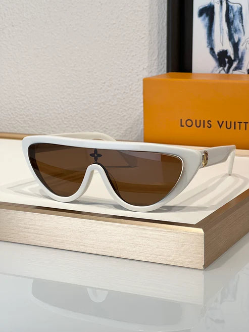 Louis Vuitton LV Split Cat Eye Sunglasses Z2179U✨