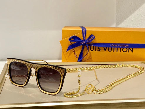 Louis Vuitton ultra rare LV1105 Chain Women's Sunglasse✨