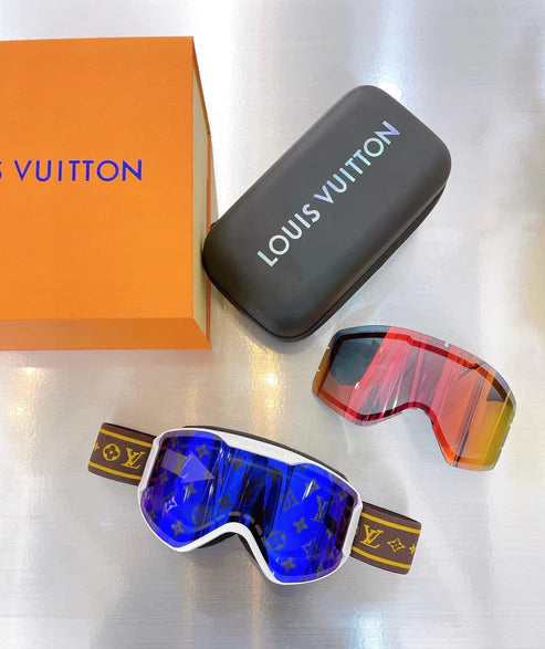 Louis Vuitton NEW SEASON Z1573W LV Snow Mask ✨