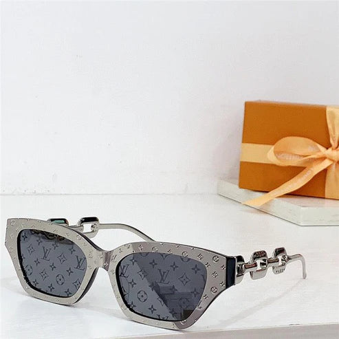 Louis Vuitton EDGE Z1476E Edge Large Square Women's Sunglasses ✨