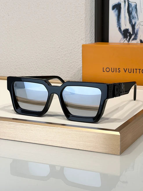 Louis Vuitton Z1910E LV Clash Low Square Sunglasses ✨