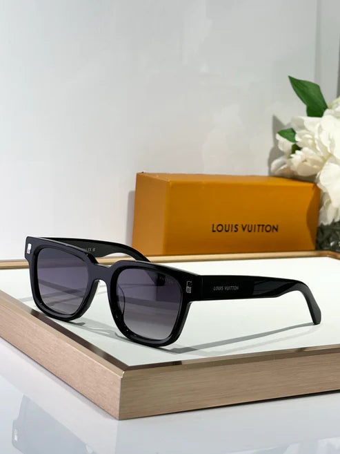 Louis Vuitton Z2631E LV Escape Square Sunglasses ✨