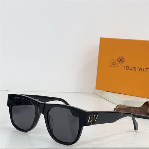 Louis Vuitton Sunglasses Hopscotch LV Z1344E Men 53 21 145 Sunglasses ✨