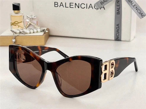 Balenciaga Eyewear Dynasty D-frame sunglasses ✨