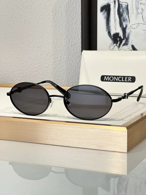 Moncler Tatou Round Sunglasses✨