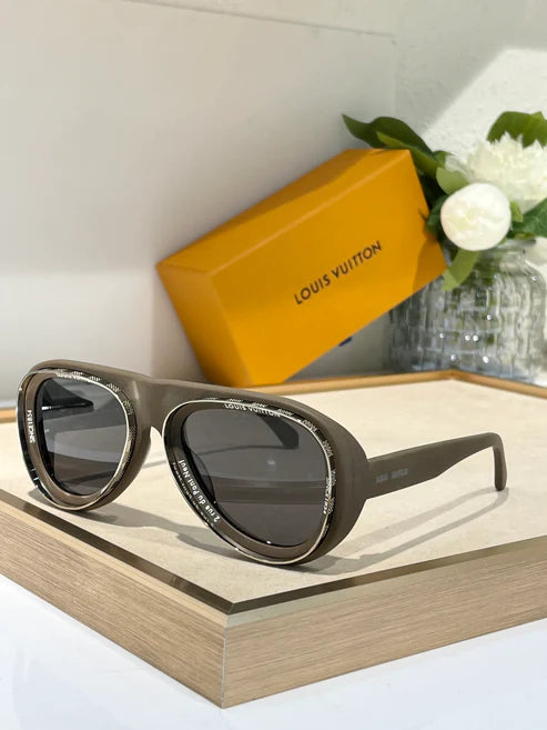 Z2445U Louis Vuitton Super Vision Pilot Sunglasses