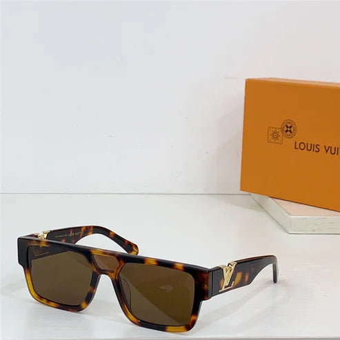 Louis Vuitton Z2062W New LV Sleek Square Sunglasses ✨