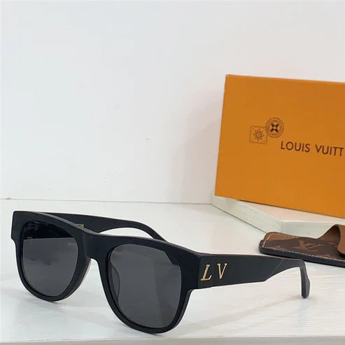 Louis Vuitton Sunglasses Hopscotch LV Z1344E Men 53 21 145 Sunglasses ✨