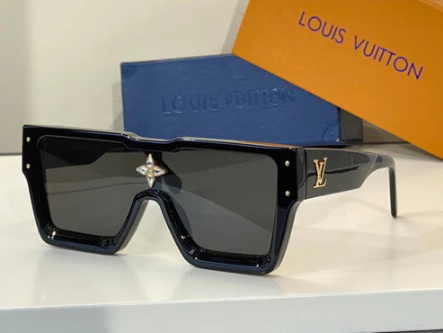 Louis Vuitton Limited Edition CYCLONE Sunglasses ✨