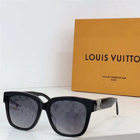 Louis Vuitton Z2120E LV-GO14 Square Sunglasses  ✨