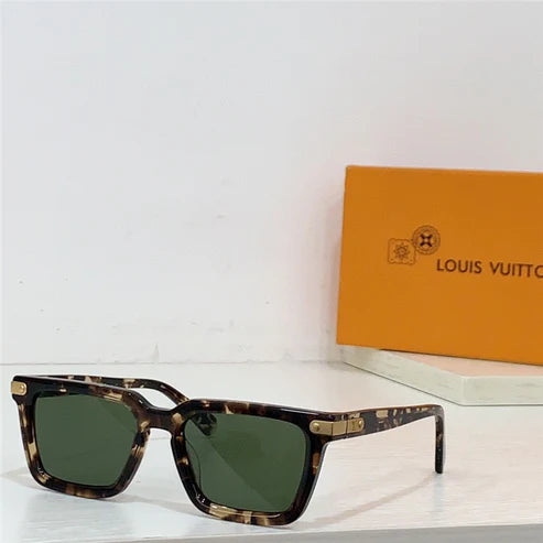 Louis Vuitton LV Signature Z1974U LV Signature Square Sunglasses✨