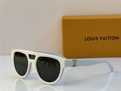 Louis Vuitton Z2061W LV Sleek Round Sunglasses ✨