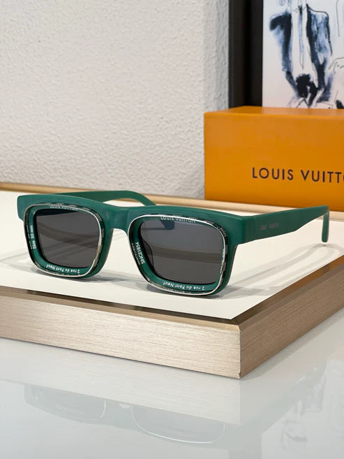 Z2442U Louis Vuitton Super Vision Square Sunglasses✨