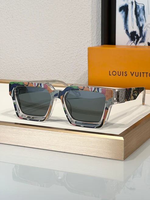 Louis Vuitton Z1910E LV Clash Low Square Sunglasses ✨