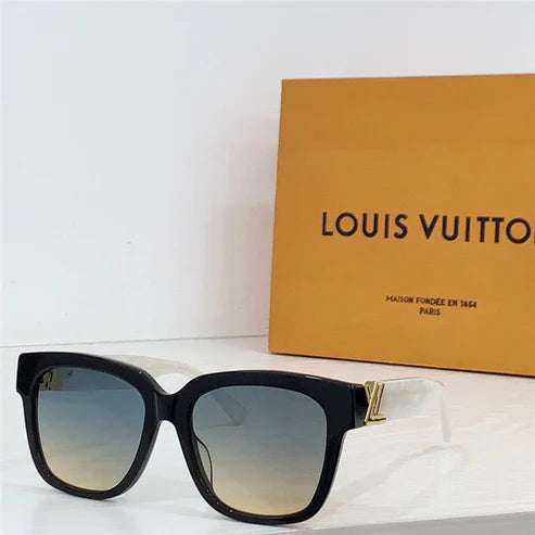 Louis Vuitton Z2120E LV-GO14 Square Sunglasses  ✨