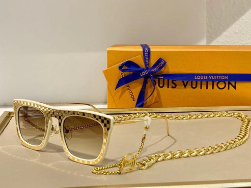 Louis Vuitton ultra rare LV1105 Chain Women's Sunglasse✨